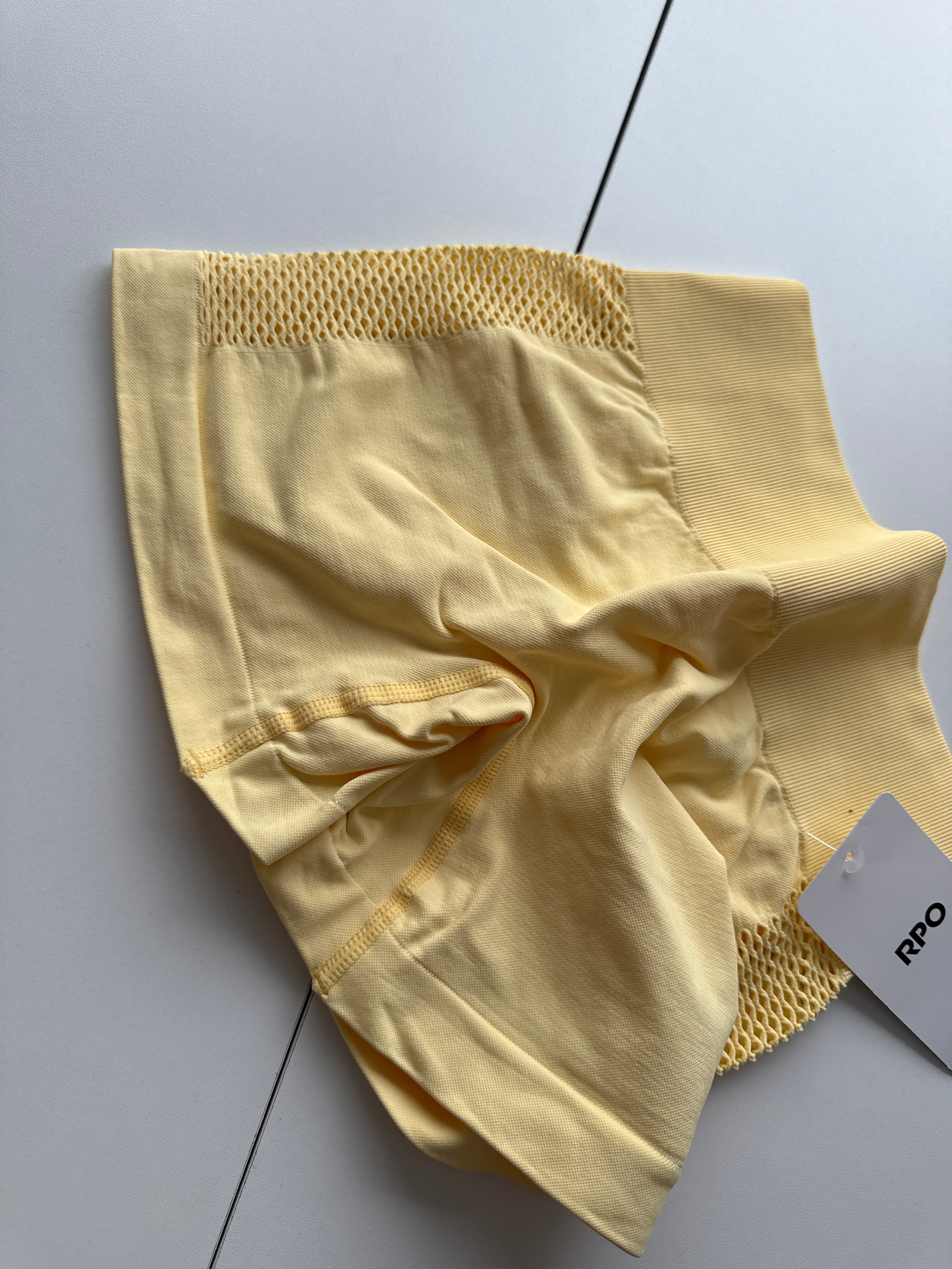 Short Buccos Esencia