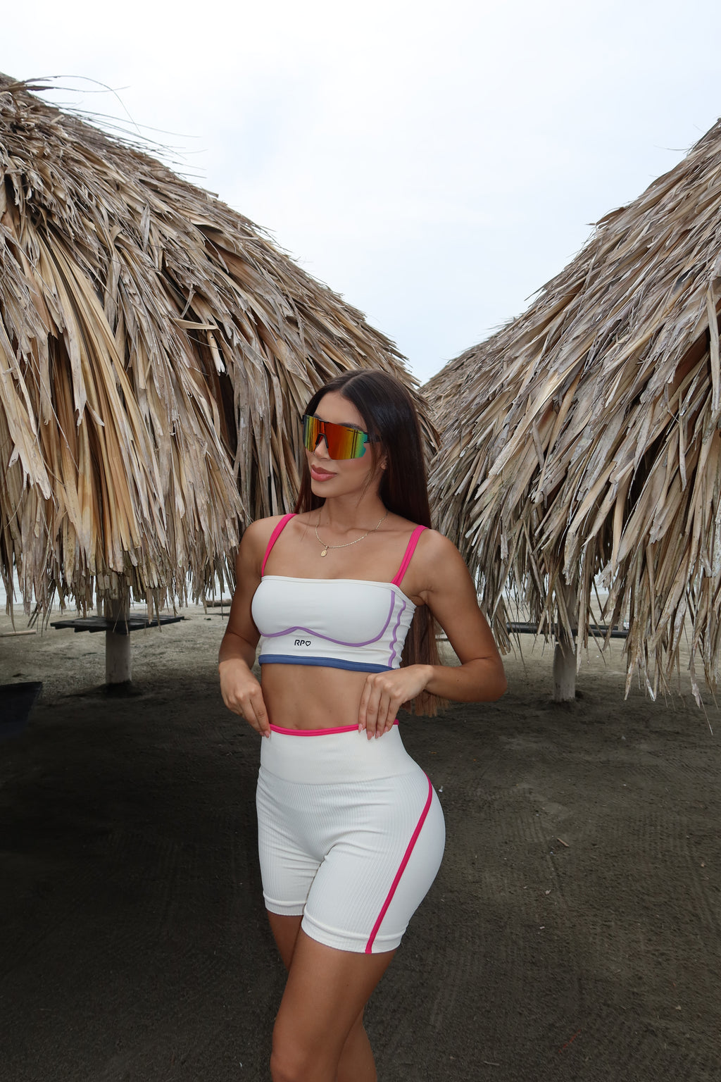 Set Amér Glow