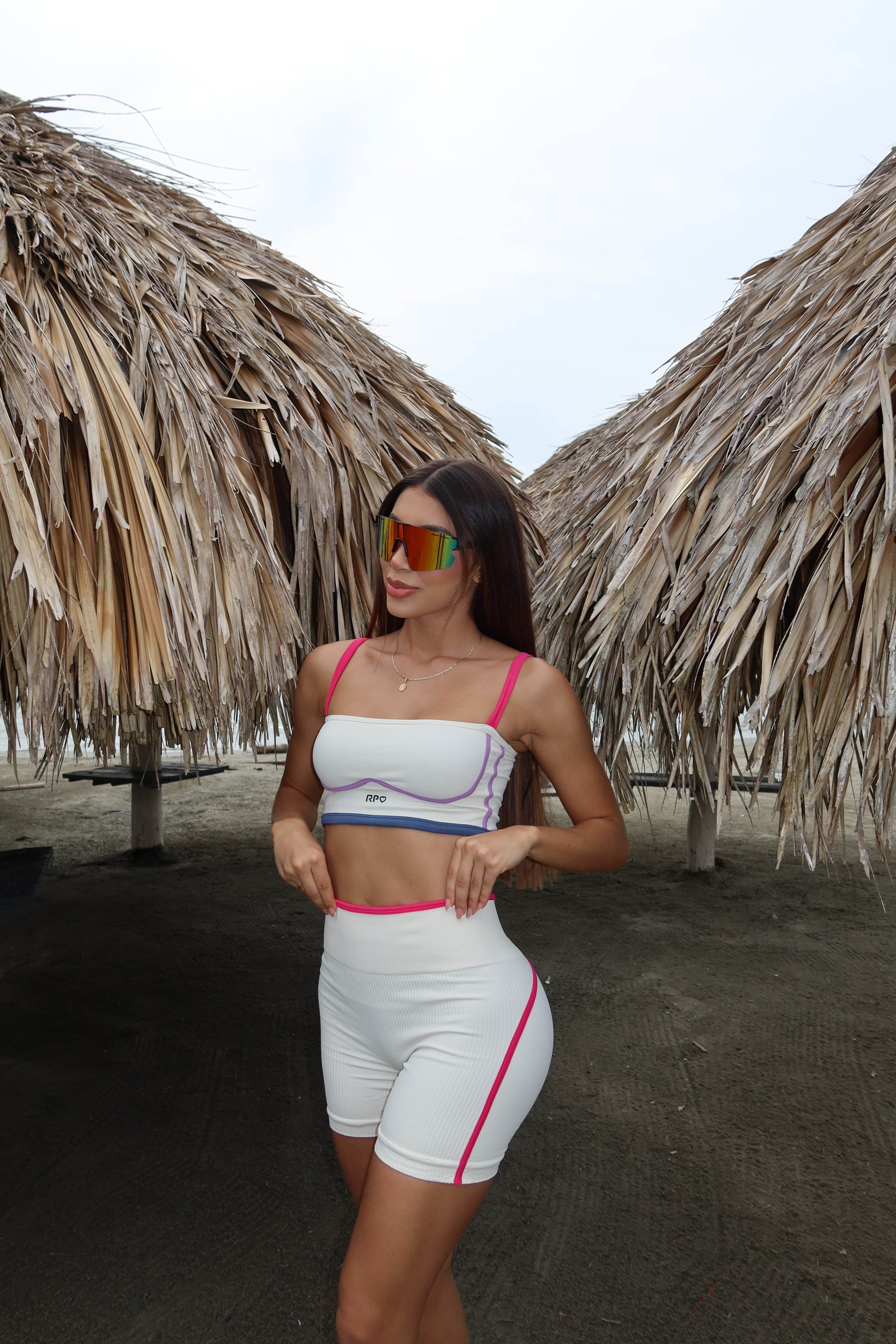 Set Amér Glow